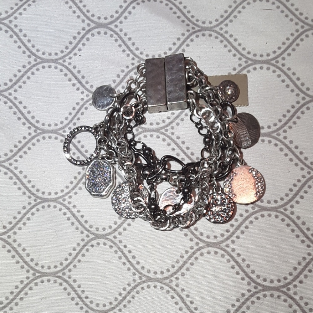 🌻 HP🌻 Chico's charm bracelet - Picture 5 of 5